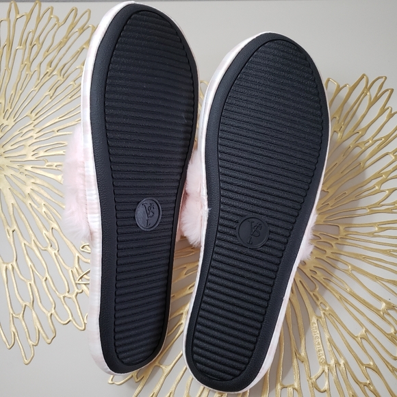 VICTORIA'S Secret Signature Pink Slipper S… - Picture 4 of 11